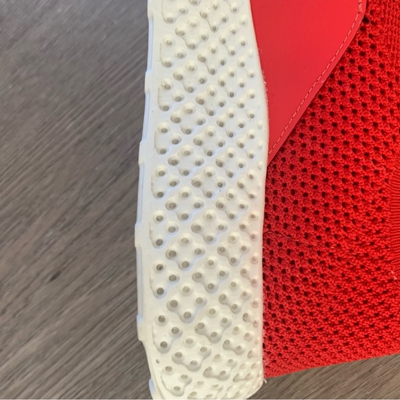 Steve Madden Red Ritz Slio On Sneakers - Picture 6 of 13